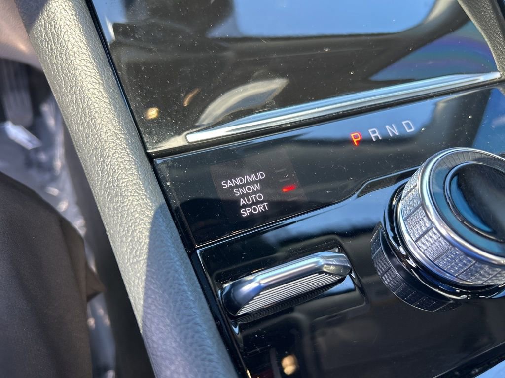 Certified 2023 Jeep Grand Cherokee Limited w/ Luxury Tech Group II image 44