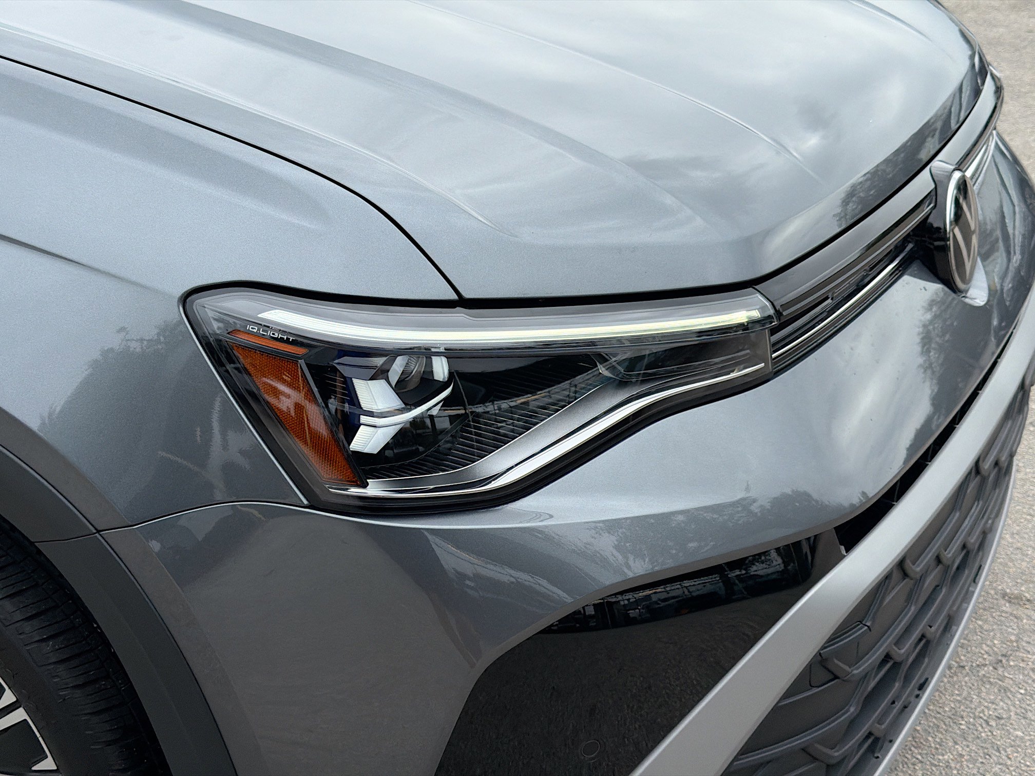 Certified 2025 Volkswagen Taos SE image 34