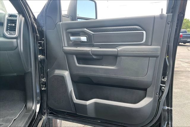 Used 2025 RAM 2500 Big Horn AWD/4WD image 19