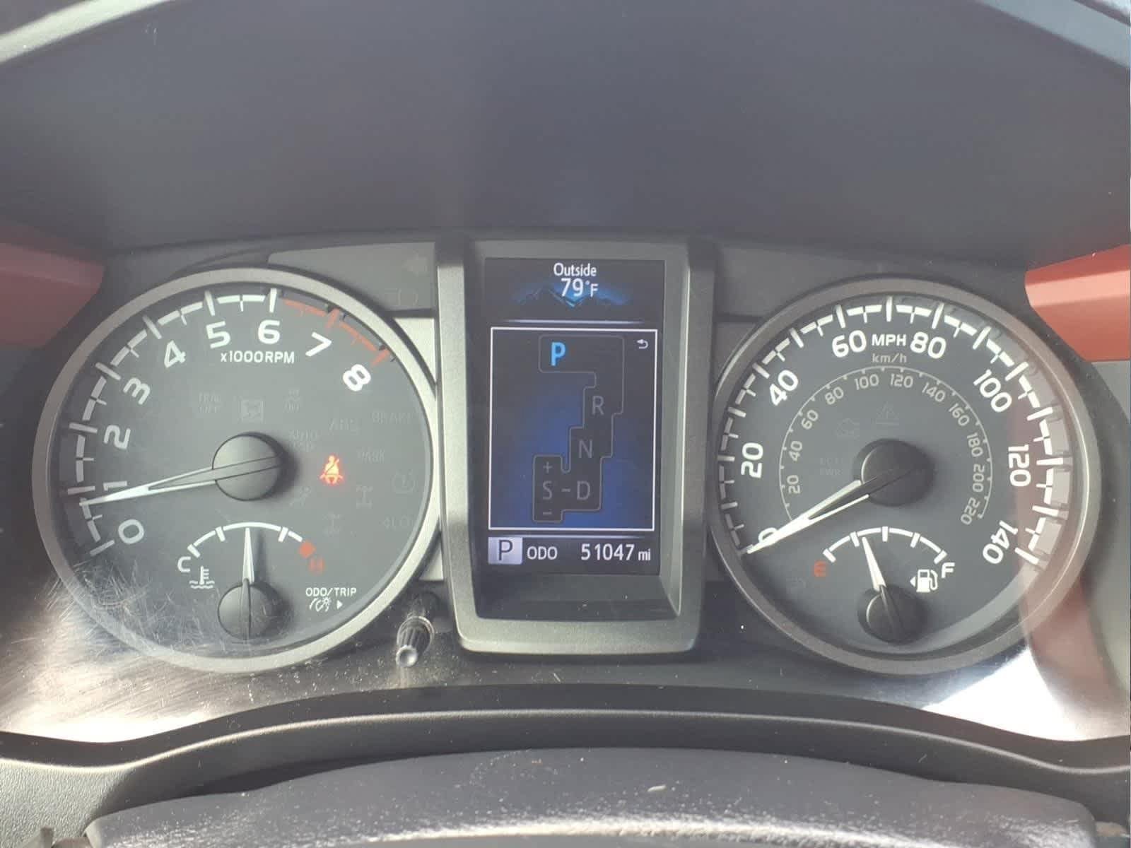 Used 2017 Toyota Tacoma TRD Sport w/ Tow Package (A/T) AWD/4WD image 21