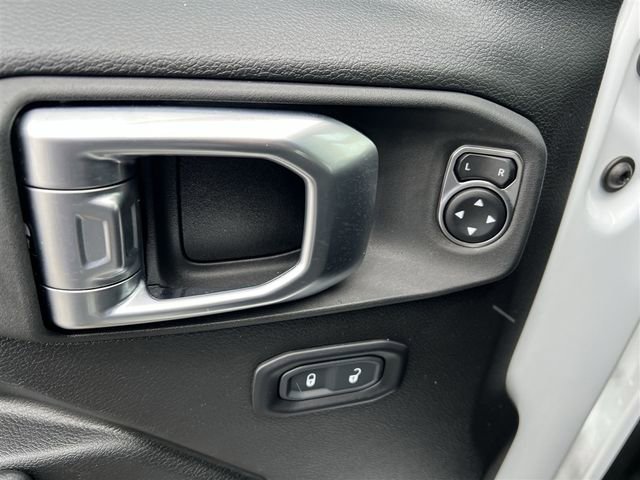 Used 2022 Jeep Gladiator Sport image 19