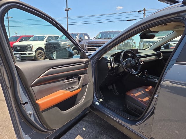 Used 2023 MAZDA CX-50 Meridian Edition w/ Apex Package AWD/4WD image 7