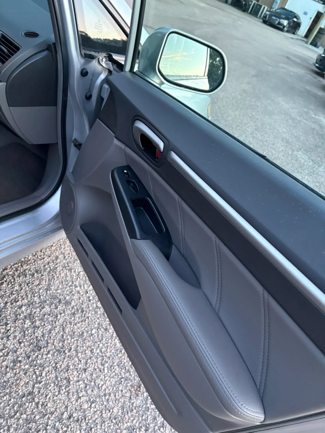 Used 2010 Honda Civic EX-L image 32