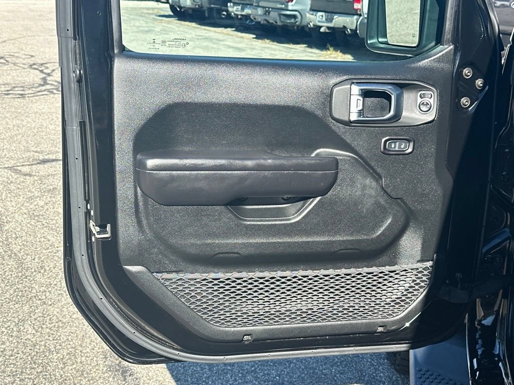 Used 2020 Jeep Wrangler Unlimited Sport AWD/4WD image 14