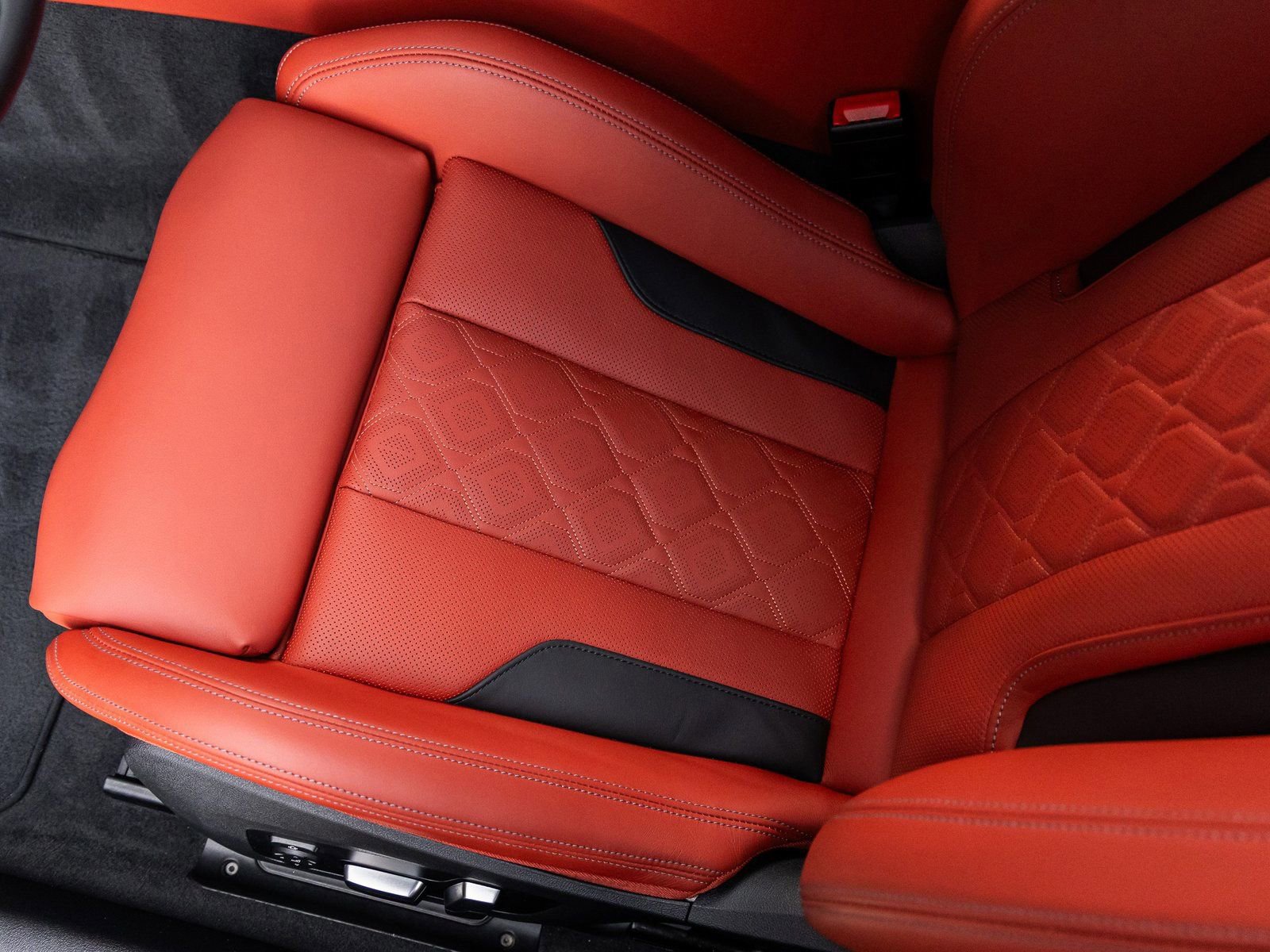 Used 2025 BMW M8 Competition w/ Driving Assistance Package image 26