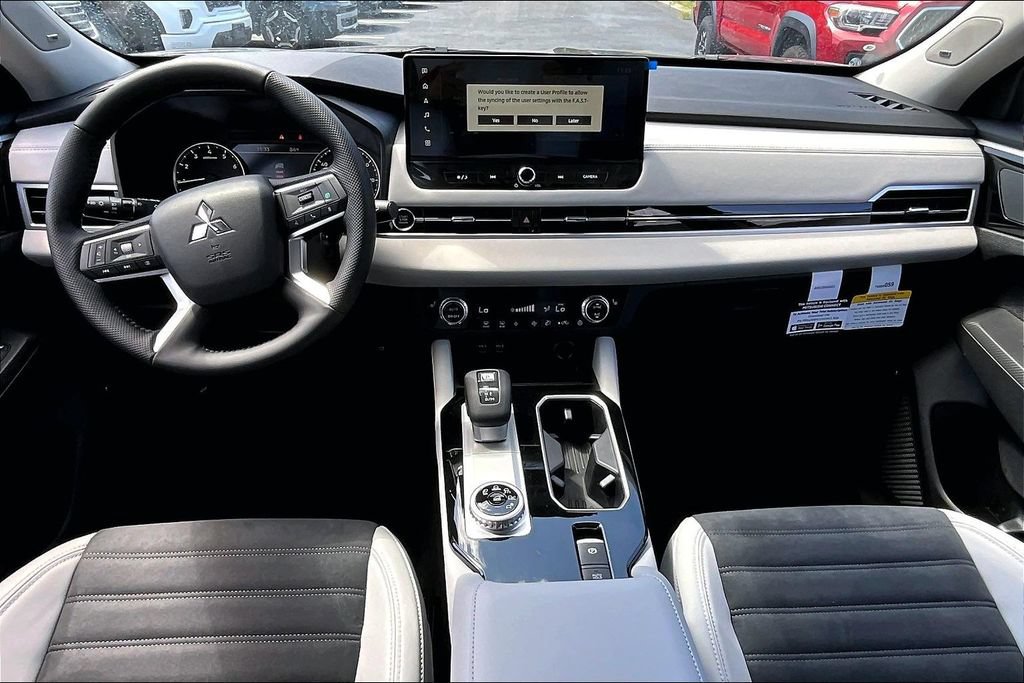 New 2026 Mitsubishi Outlander SE FWD image 5