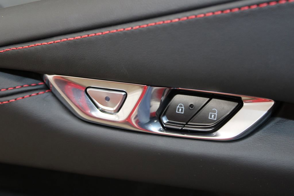 New 2026 Chevrolet Corvette E-Ray w/ Battery Protection Package AWD/4WD image 38