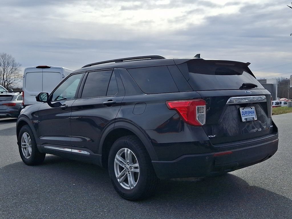 Certified 2022 Ford Explorer XLT image 4