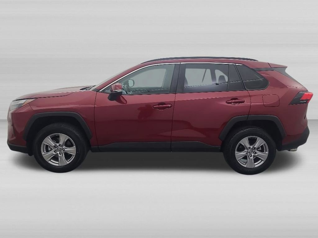 Used 2025 Toyota RAV4 XLE AWD/4WD image 8