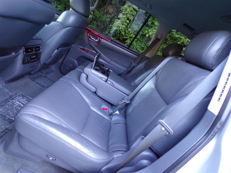 Used 2009 Lexus LX 570 4WD image 27