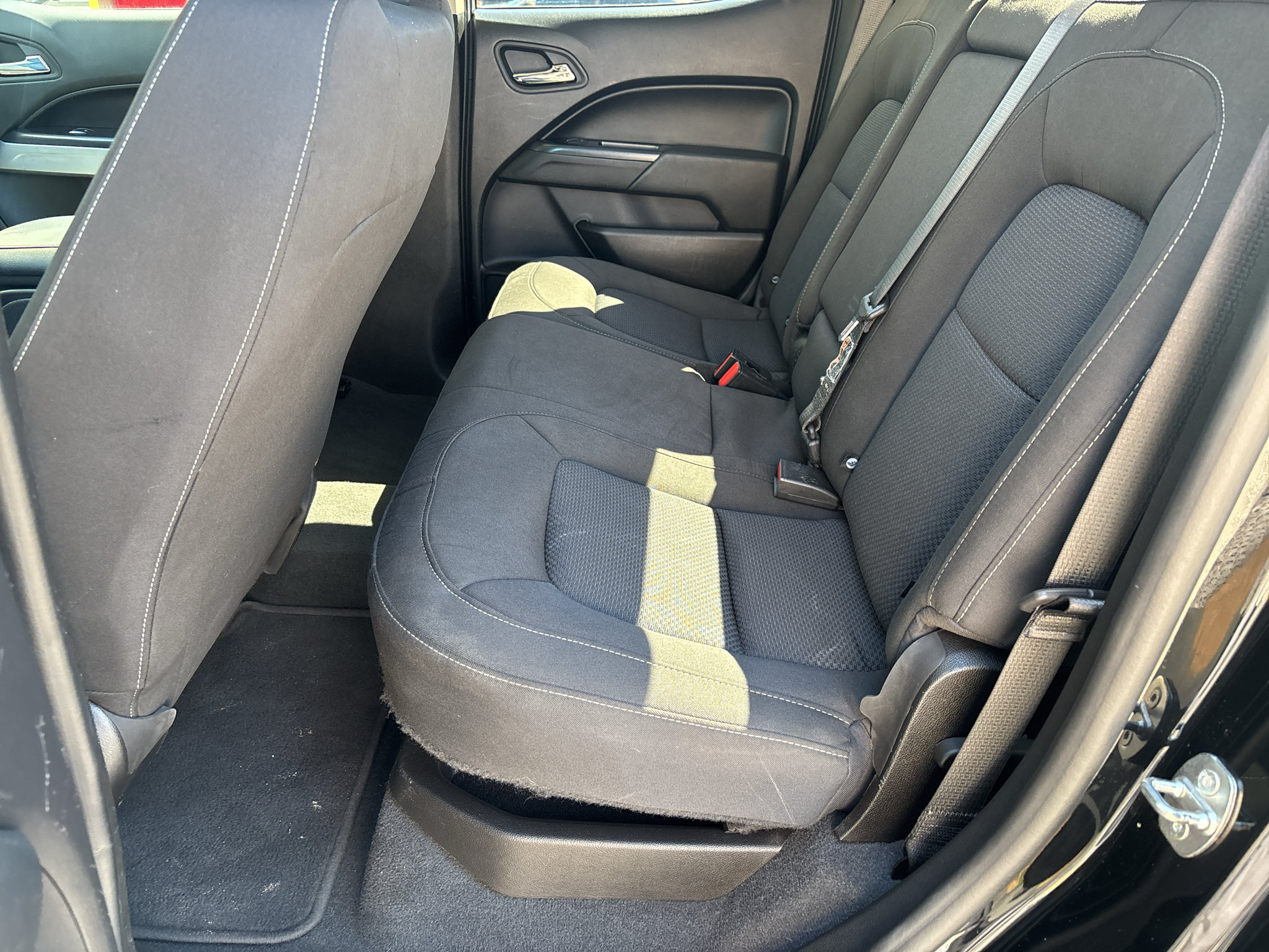 Used 2021 Chevrolet Colorado LT AWD/4WD image 23