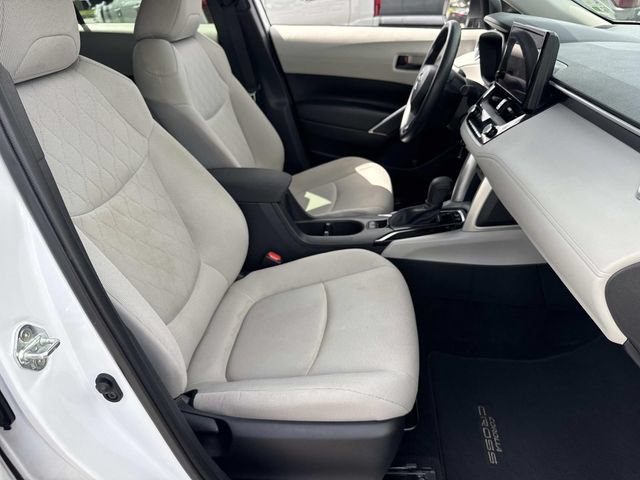 Used 2023 Toyota Corolla Cross L FWD image 11