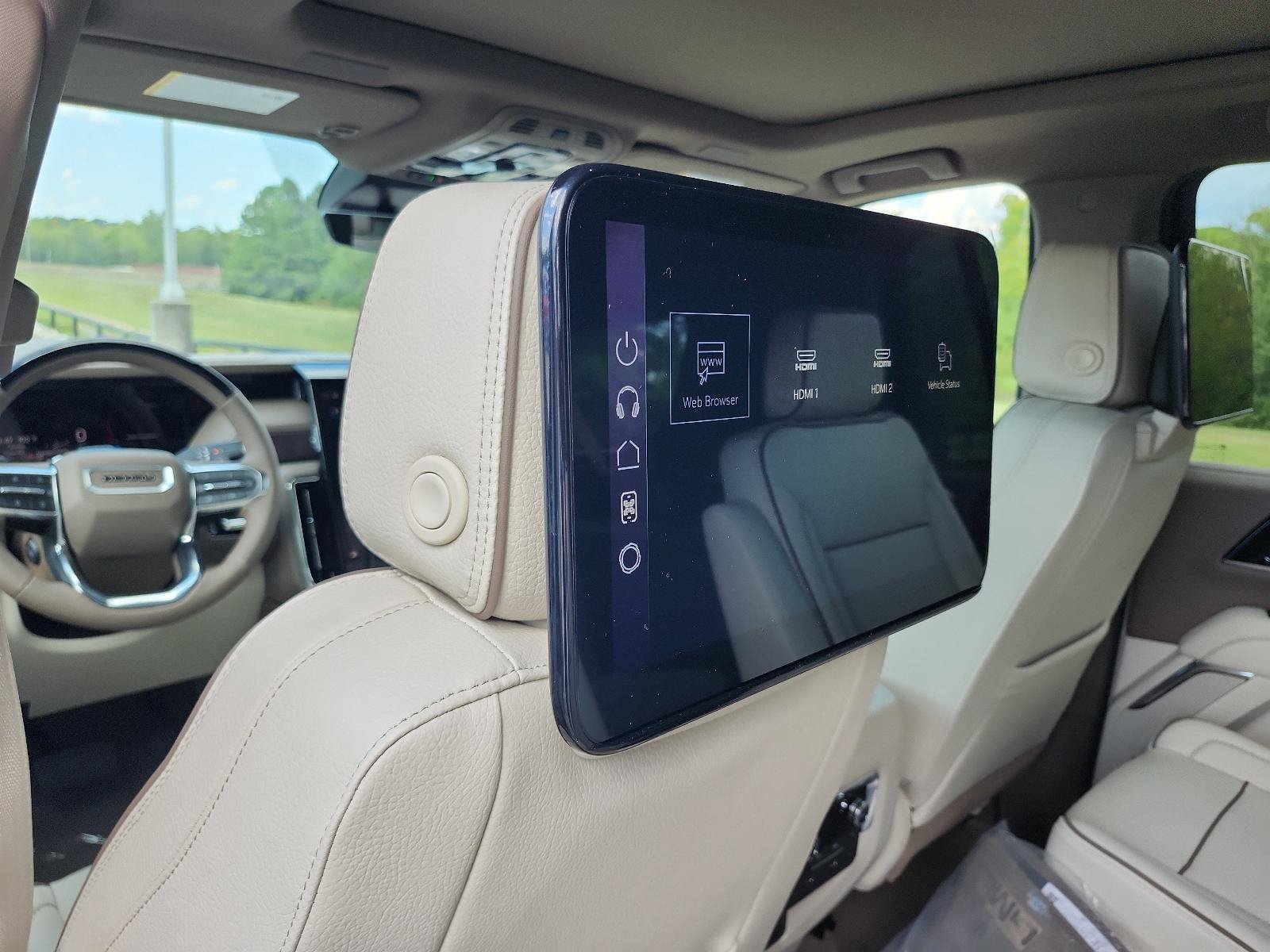 New 2026 GMC Yukon XL Denali w/ Denali Reserve Package AWD/4WD image 10