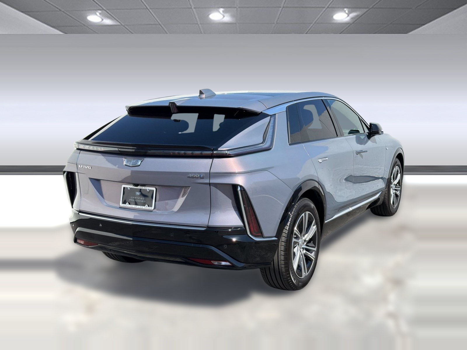 Used 2024 Cadillac Lyriq Luxury RWD image 8