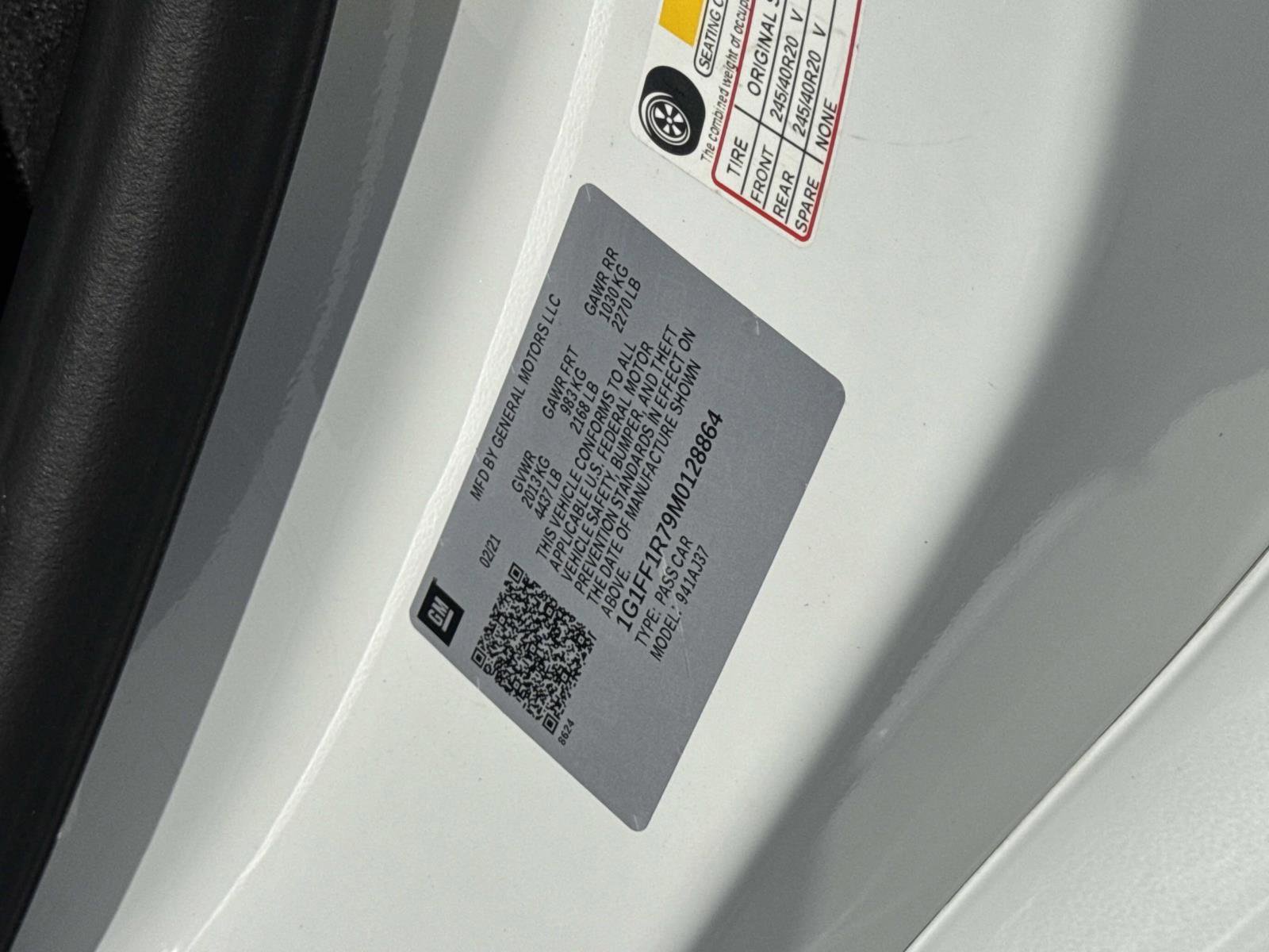 Used 2021 Chevrolet Camaro LT image 30