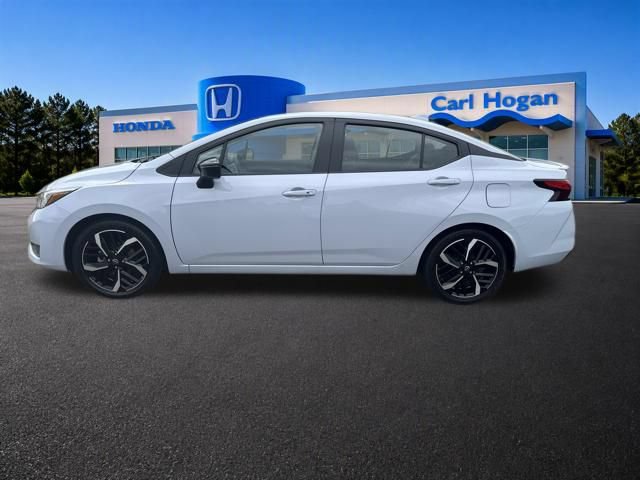 Used 2024 Nissan Versa SR FWD image 5