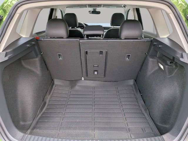 Certified 2026 Volkswagen Taos SE FWD image 13