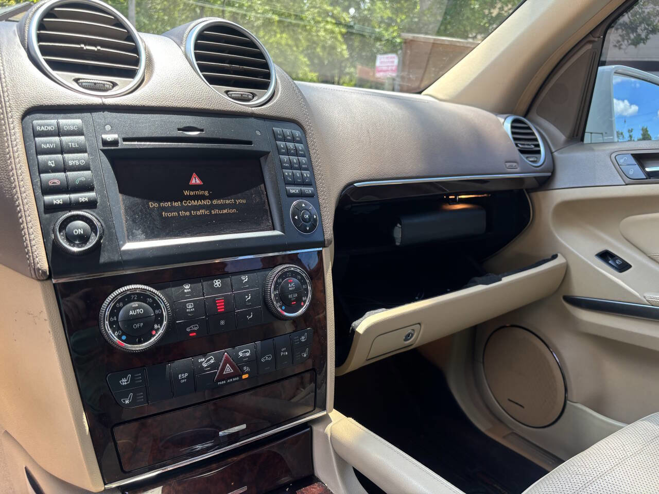 Used 2011 Mercedes-Benz GL 320 BlueTEC 4MATIC image 13