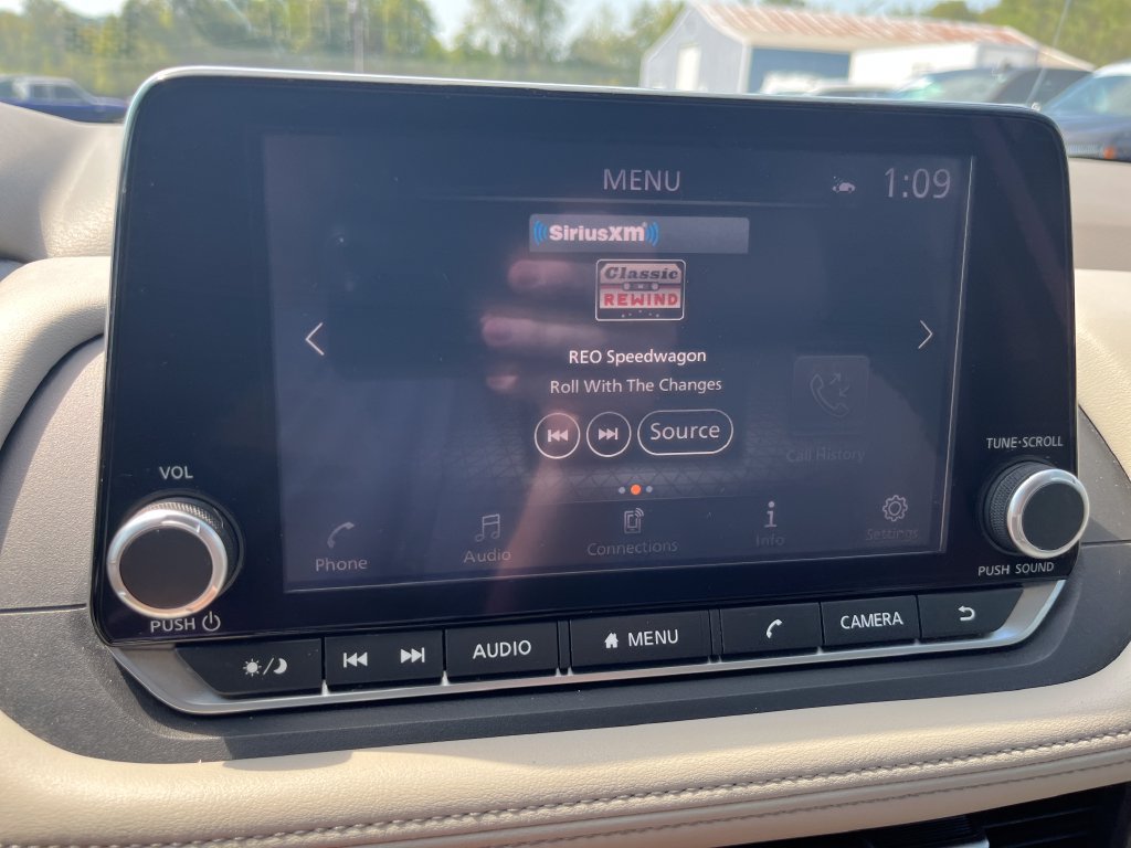Certified 2023 Nissan Rogue SV w/ SV Premium B Package AWD/4WD image 20