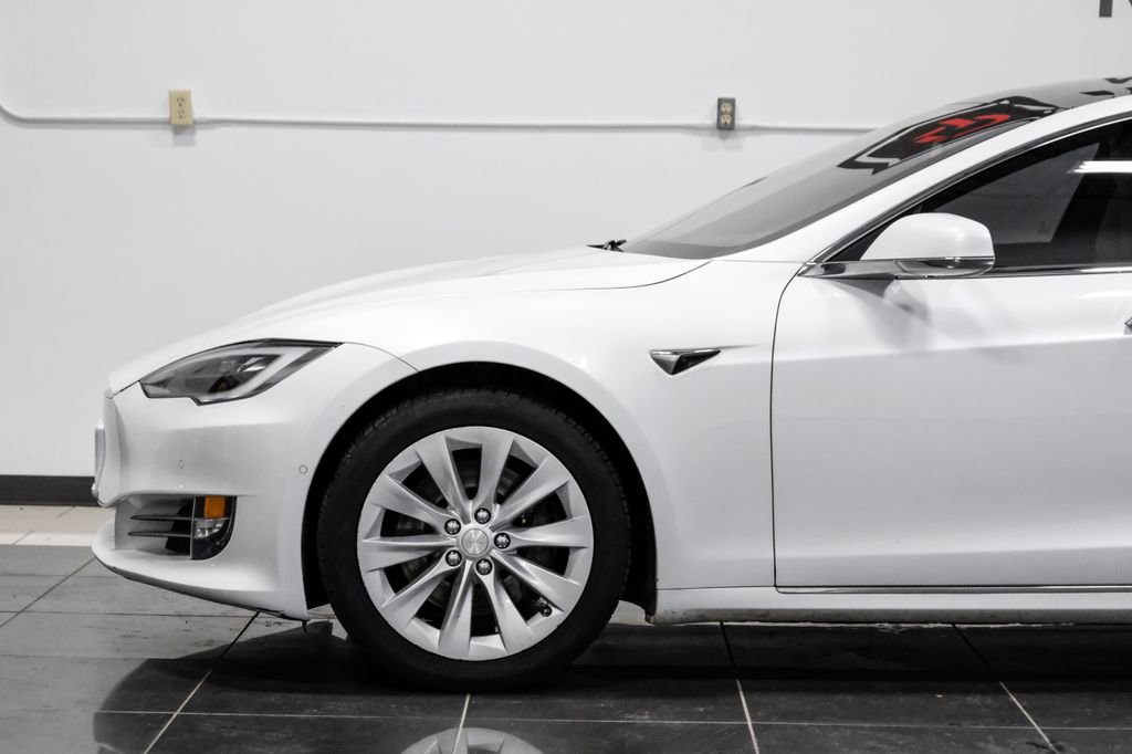 Used 2020 Tesla Model S Long Range image 13