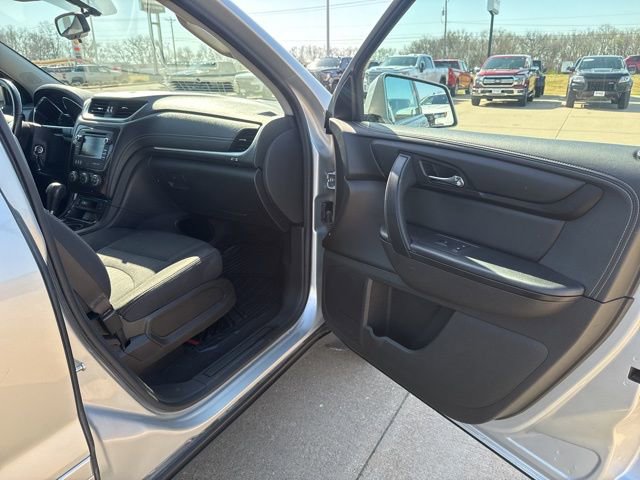 Used 2017 Chevrolet Traverse LT image 50