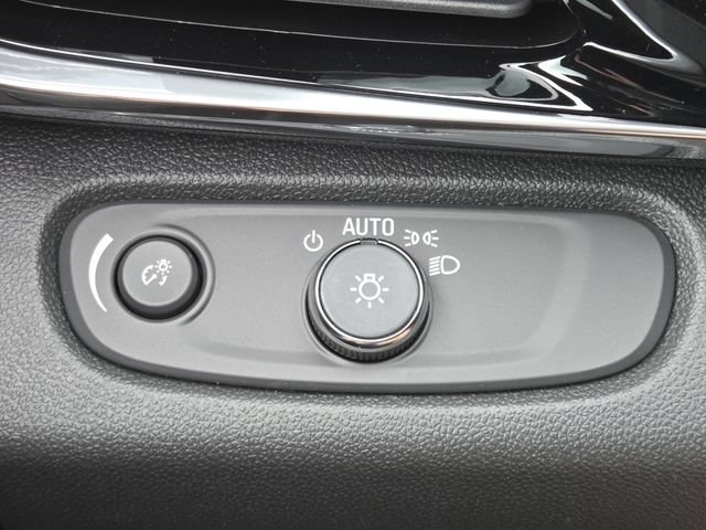 New 2026 Buick Envista Sport Touring w/ Convenience I Package FWD image 12