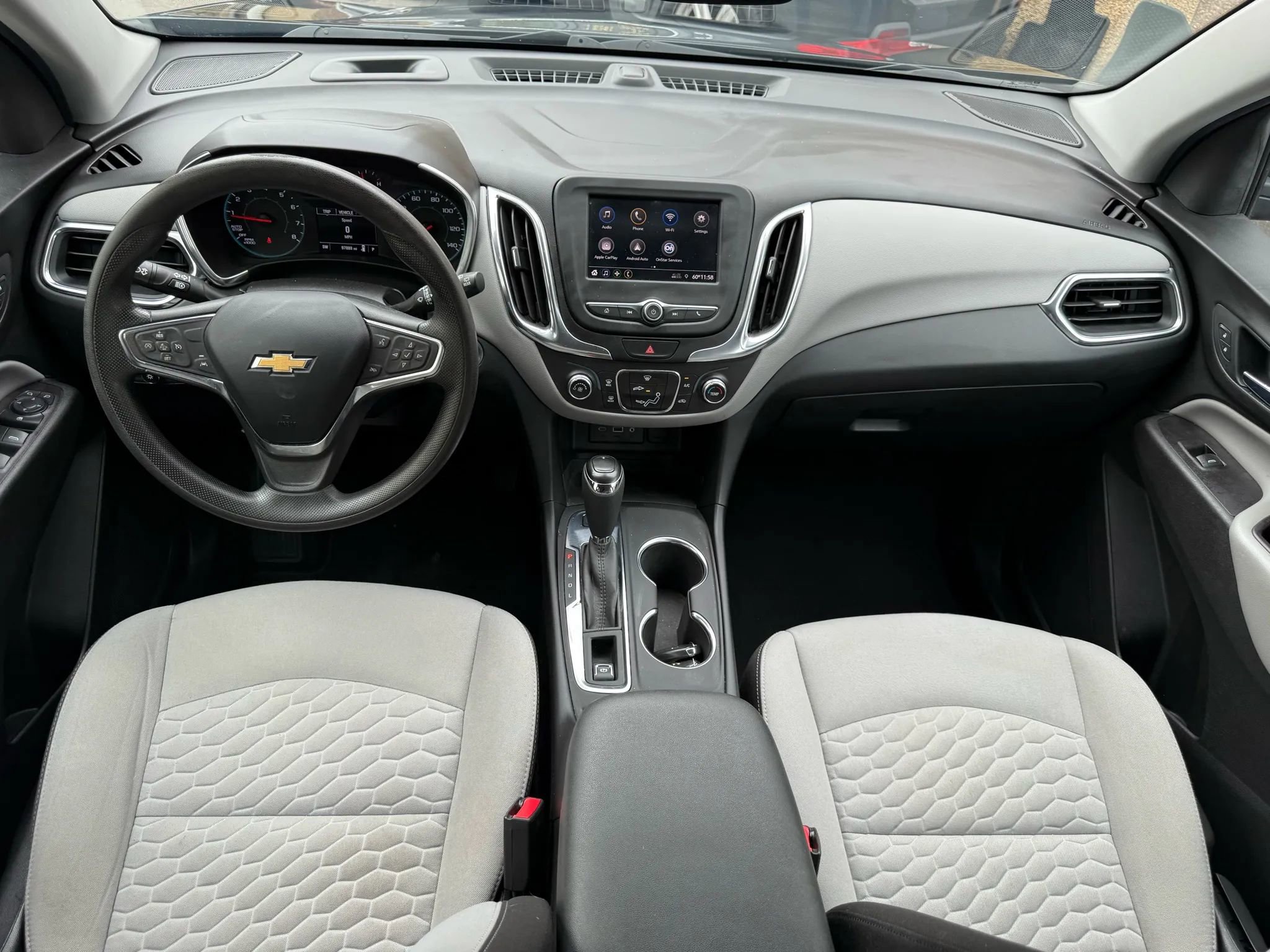 Used 2021 Chevrolet Equinox LS image 30