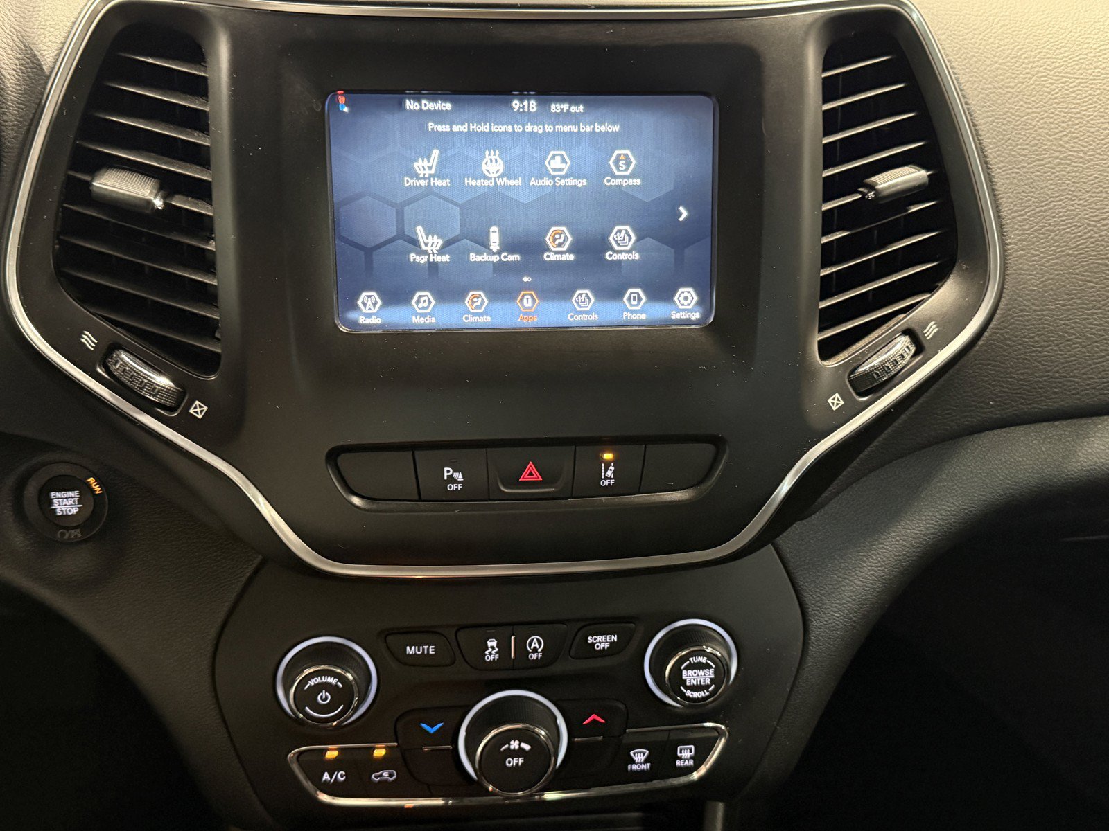 Used 2021 Jeep Cherokee Latitude Plus FWD image 12