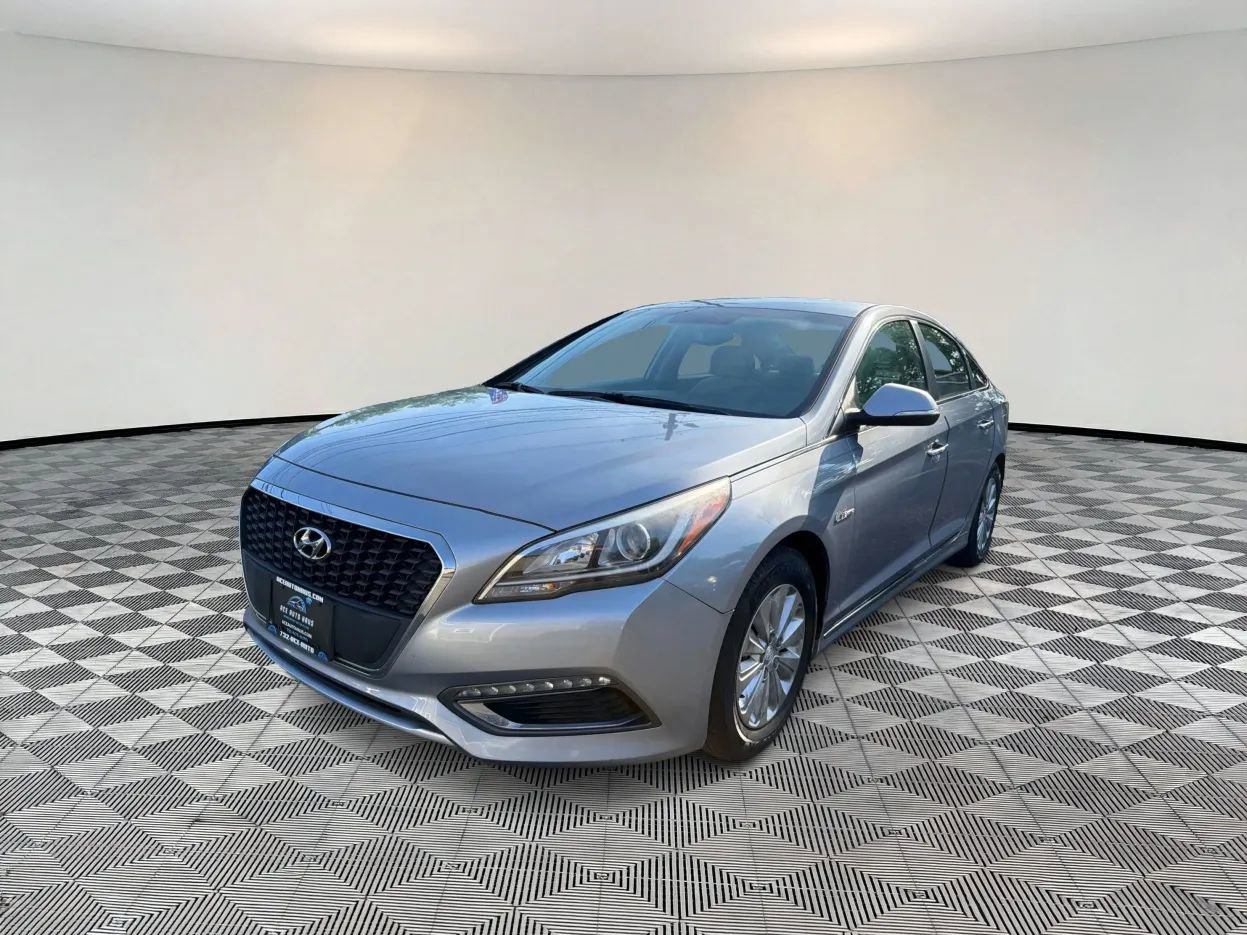 Used 2016 Hyundai Sonata SE FWD image 3