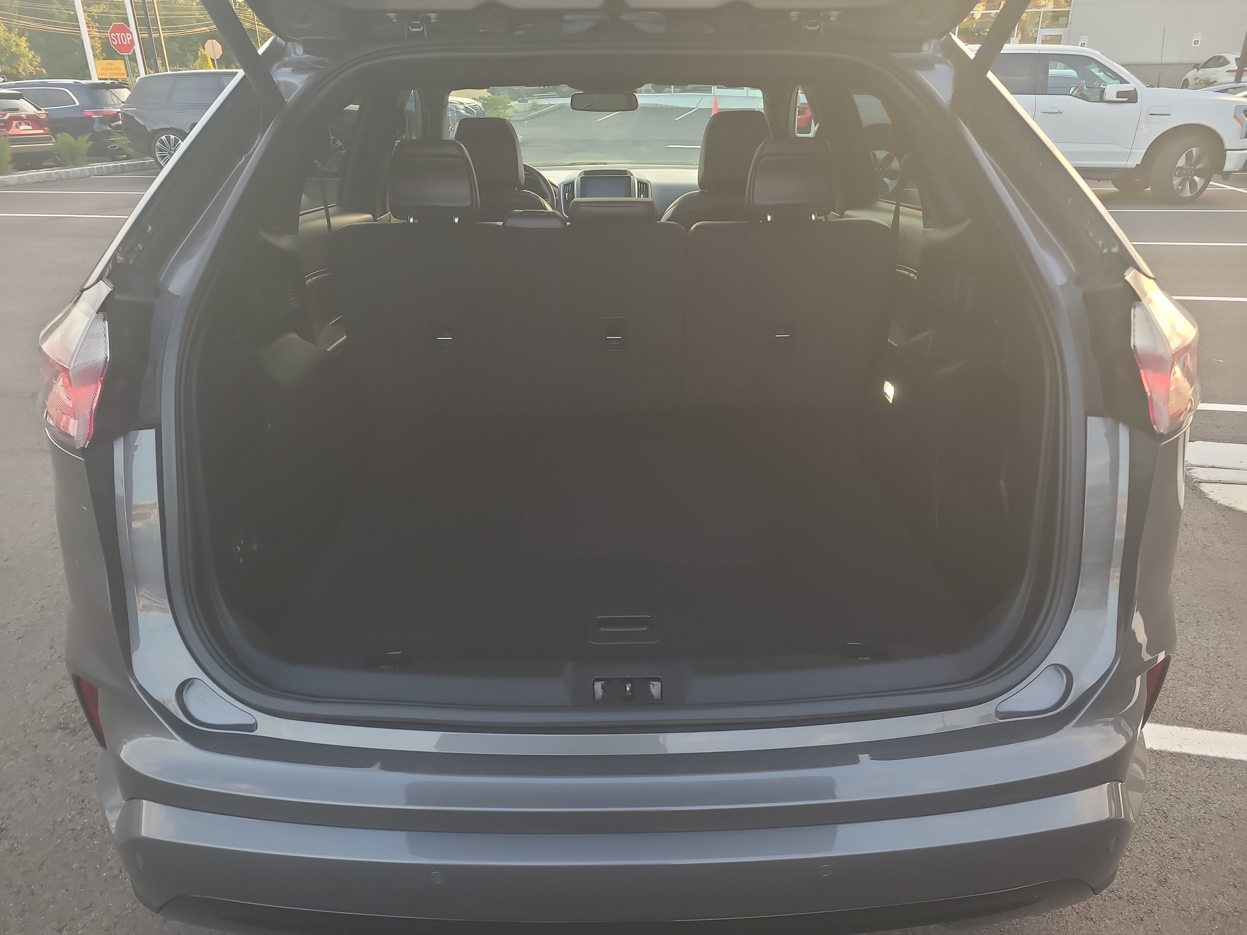 Used 2023 Ford Edge ST-Line AWD/4WD image 30
