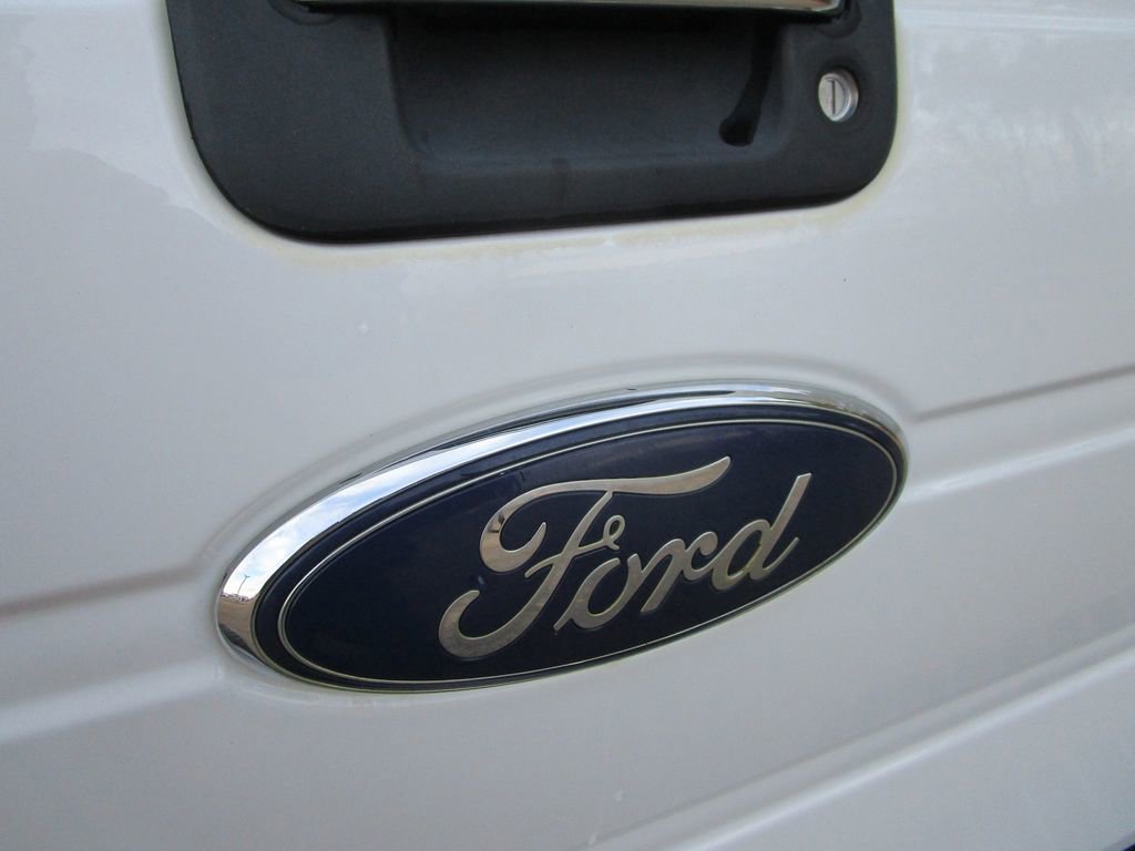 Used 2013 Ford F150 XLT w/ XLT Chrome Pkg image 11