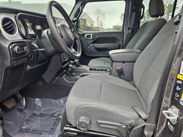 Used 2025 Jeep Gladiator Sport image 13