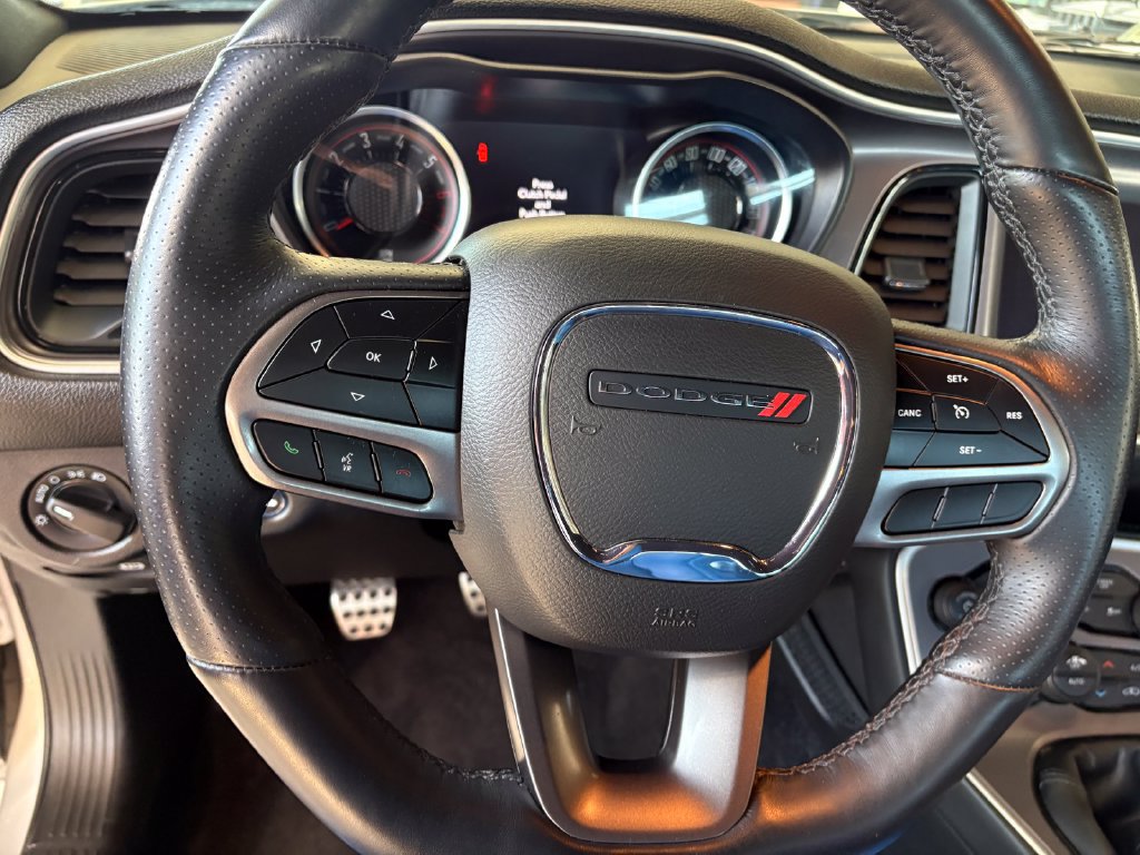 Used 2022 Dodge Challenger R/T Scat Pack RWD image 18