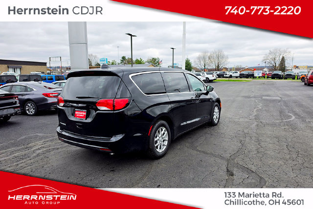 New 2026 Chrysler Voyager LX FWD image 30