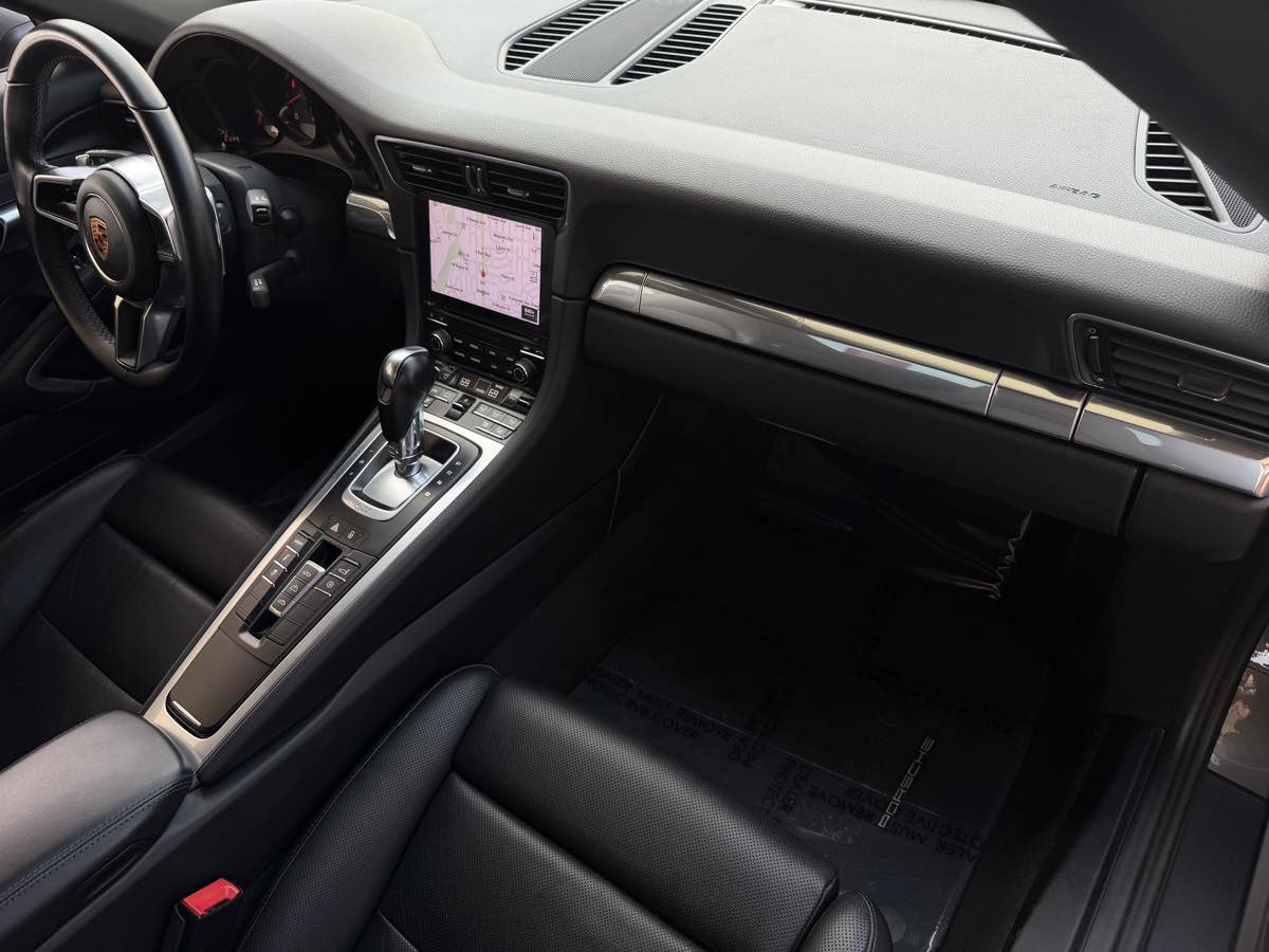 Used 2019 Porsche 911 Carrera RWD image 26