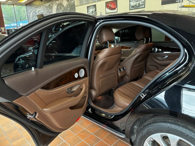 Used 2019 Mercedes-Benz E 300 4MATIC w/ Driver Assistance Package image 28