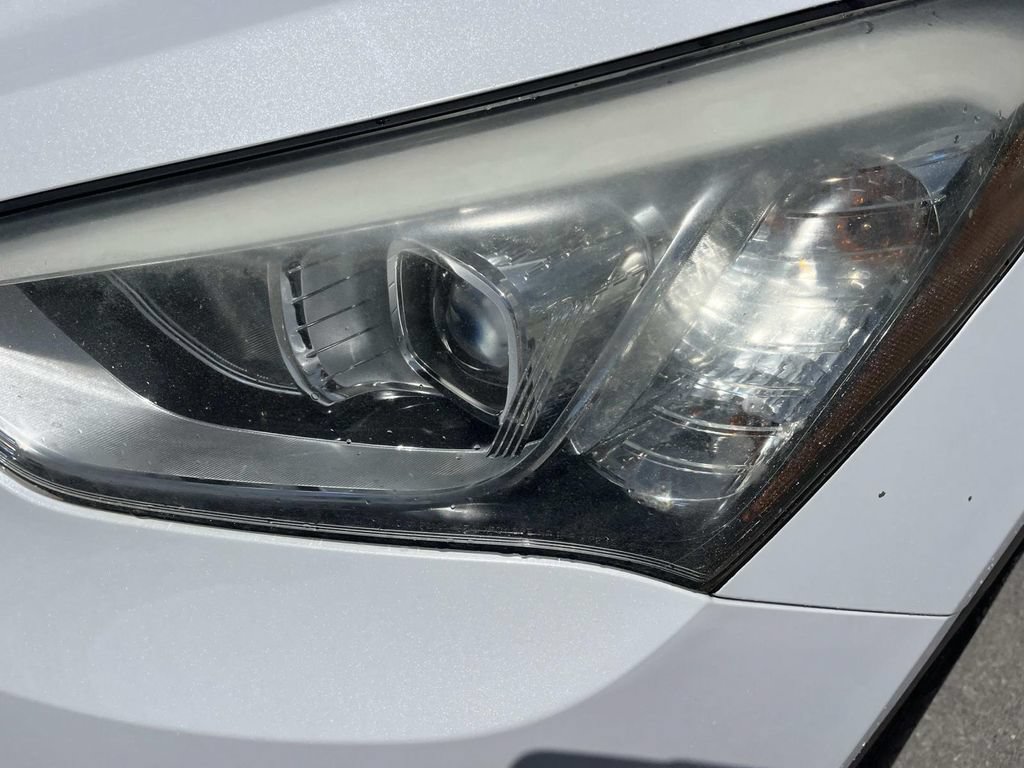 Used 2015 Hyundai Santa Fe Sport w/ Option Group 02 AWD/4WD image 8