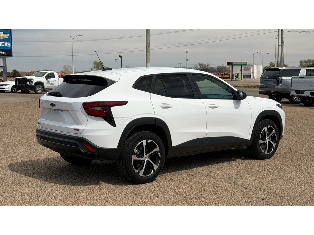 Certified 2024 Chevrolet Trax RS w/ Driver Confidence Package image 7