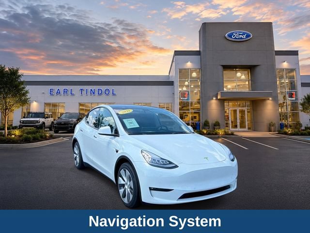 Used 2021 Tesla Model Y Long Range AWD/4WD image 2