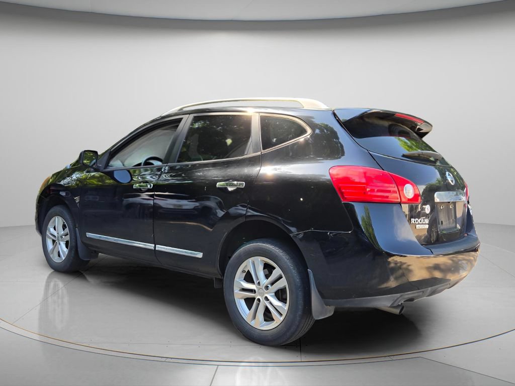 Used 2015 Nissan Rogue S w/ Convenience Package FWD image 4