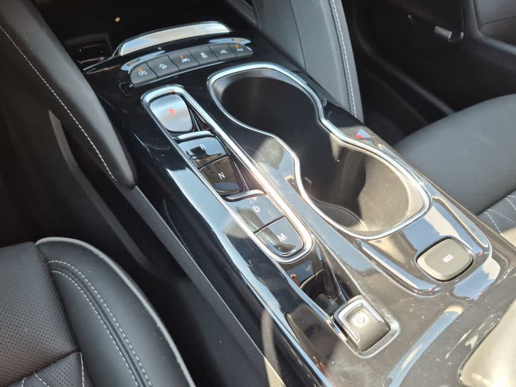 Used 2023 Buick Envision Avenir AWD/4WD image 16