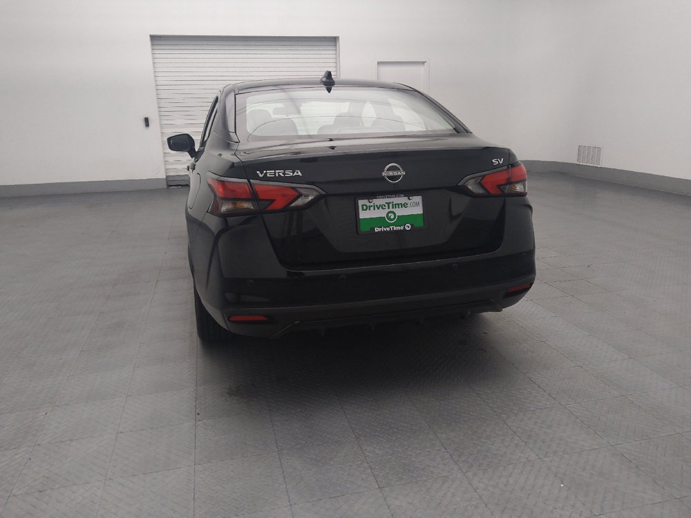 Used 2023 Nissan Versa SV image 6