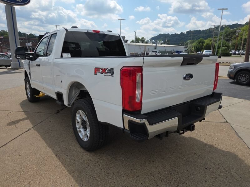 New 2026 Ford F250 XLT w/ FX4 Off-Road Package AWD/4WD image 5