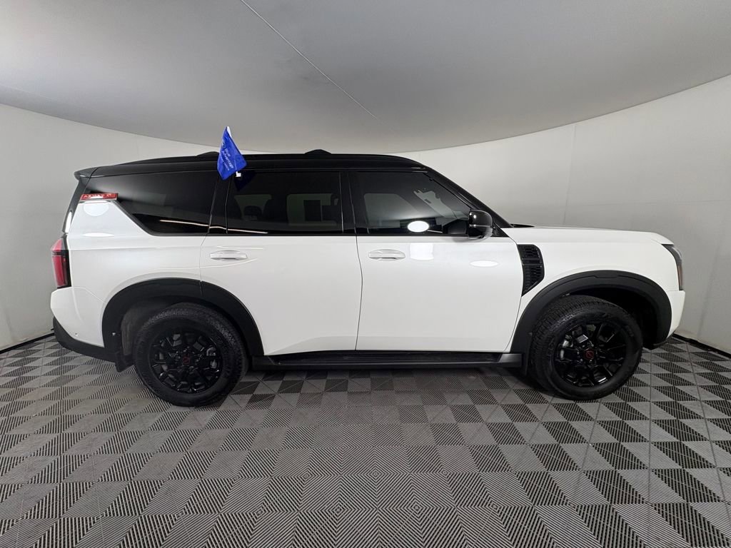 Used 2025 Nissan Armada PRO-4X image 8