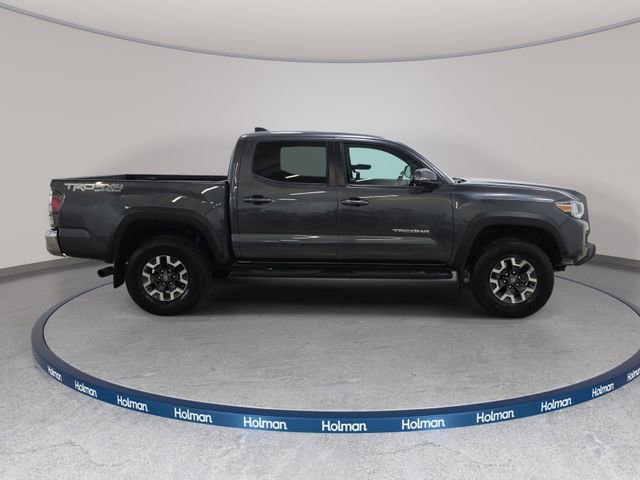 Certified 2022 Toyota Tacoma TRD Off-Road AWD/4WD image 4