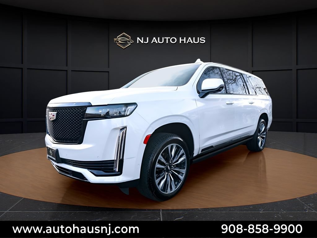 Used 2023 Cadillac Escalade ESV Sport w/ Touring Package AWD/4WD image 4