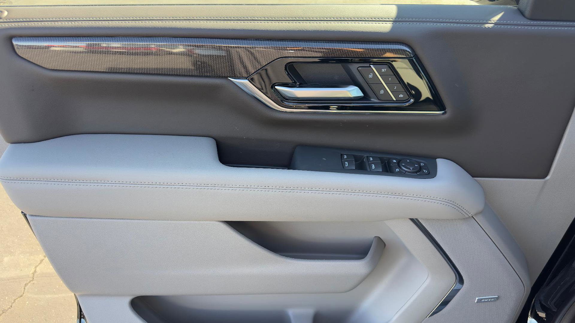 New 2026 GMC Yukon XL Elevation w/ Elevation Premium Package image 15