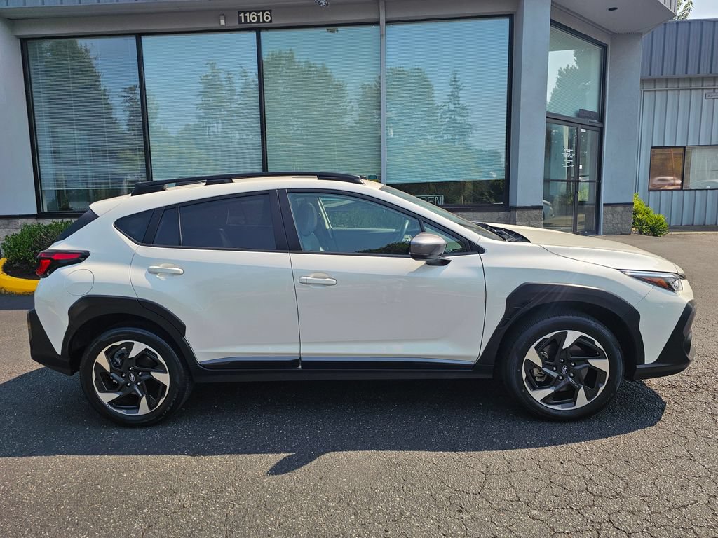 Used 2024 Subaru Crosstrek 2.5i Limited w/ Crosstrek Mirror Package AWD/4WD image 8