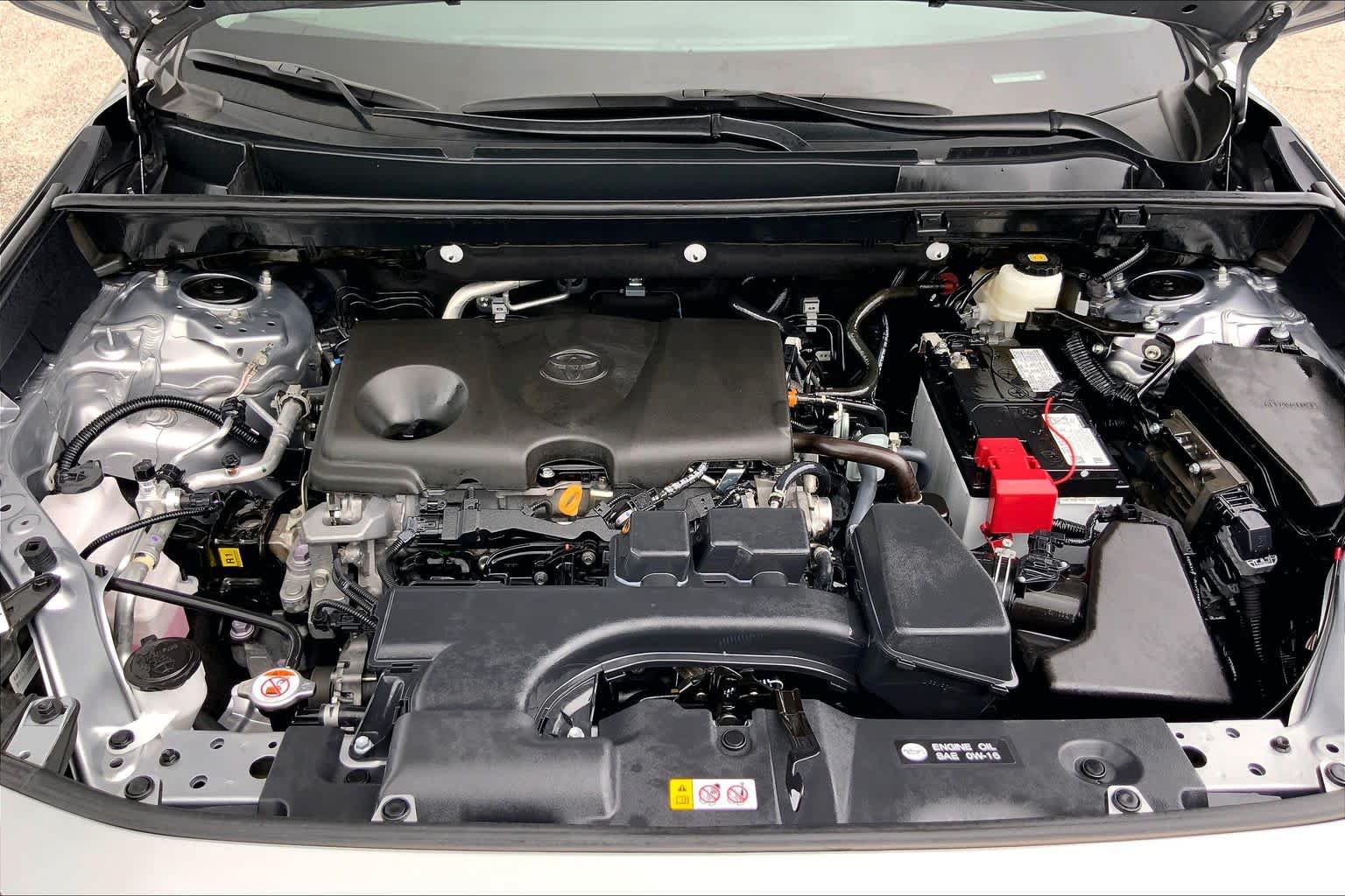 Certified 2025 Toyota RAV4 LE FWD image 31