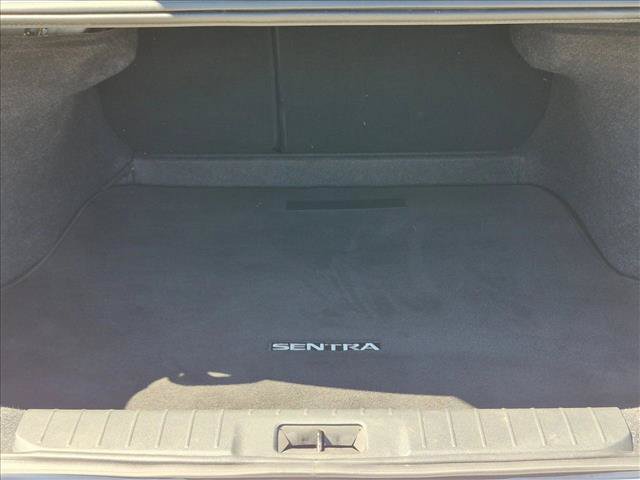 Used 2022 Nissan Sentra SR w/ Lighting Package FWD image 6